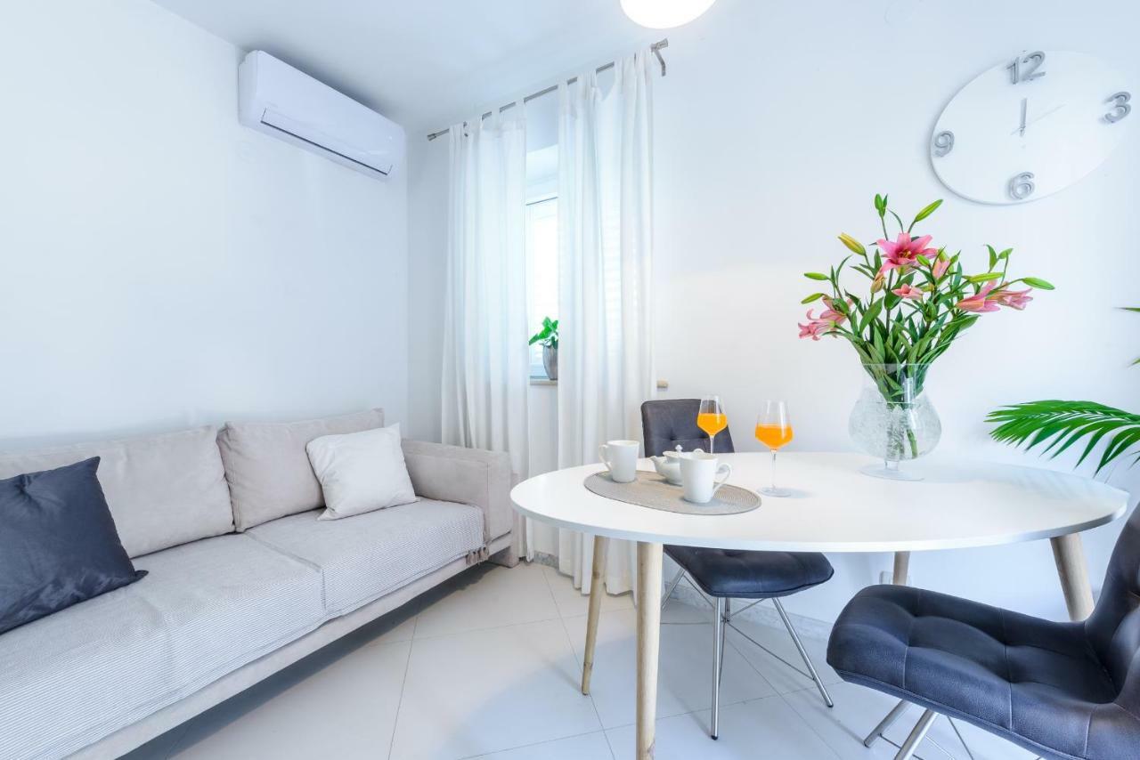 Apartment Antonella Ragusa Esterno foto
