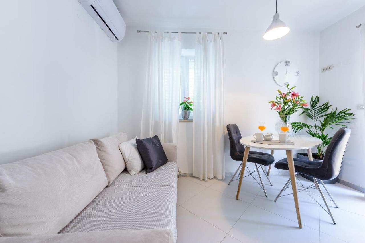 Apartment Antonella Ragusa Esterno foto