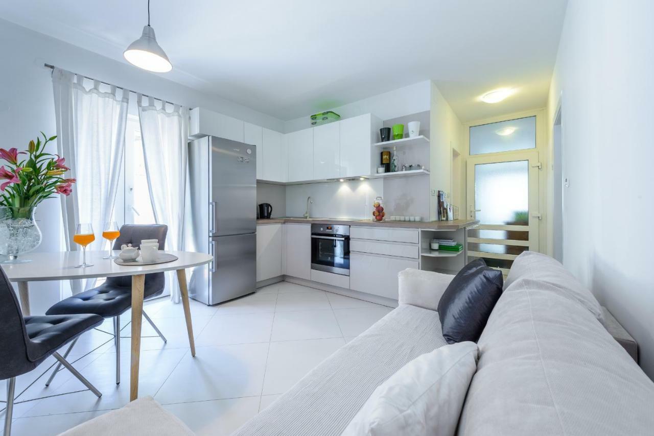 Apartment Antonella Ragusa Esterno foto