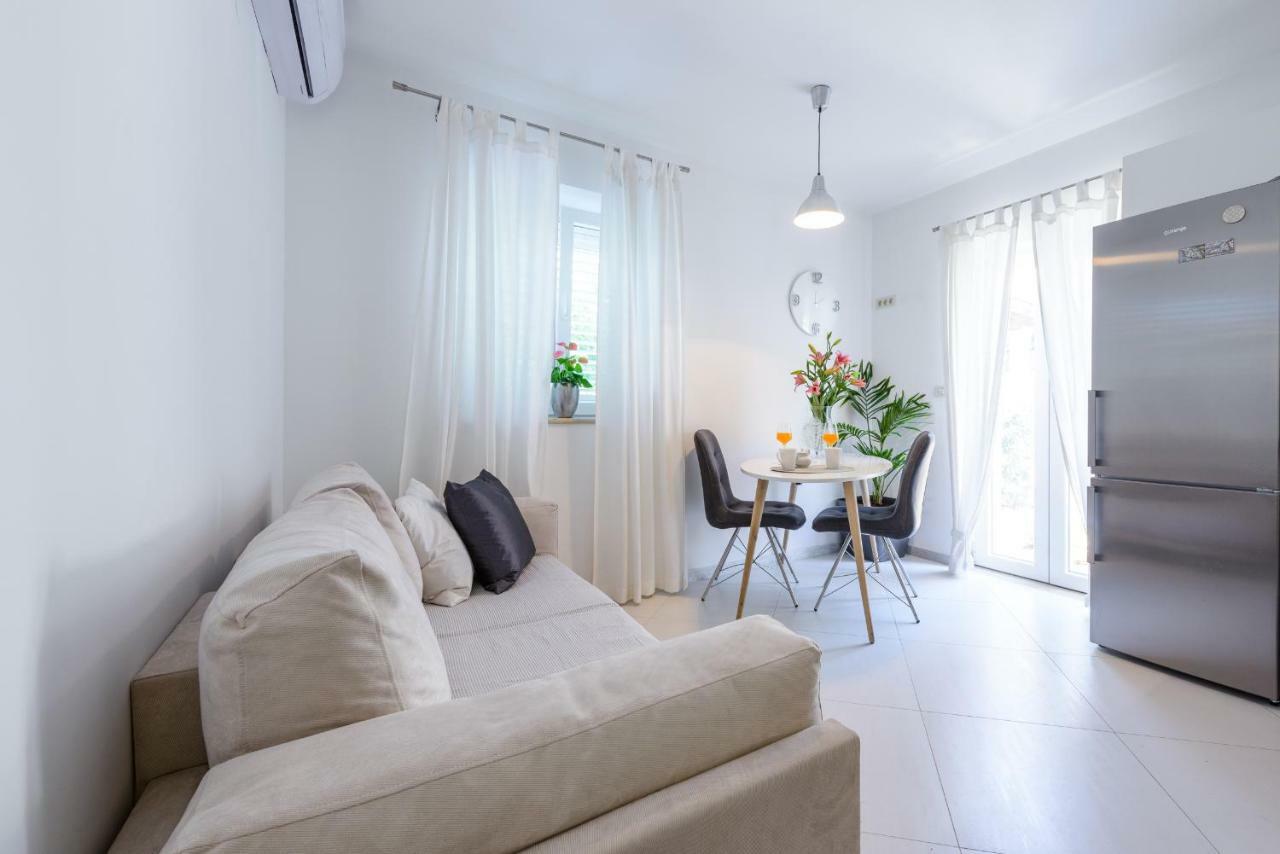 Apartment Antonella Ragusa Esterno foto