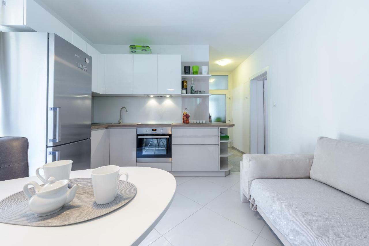 Apartment Antonella Ragusa Esterno foto