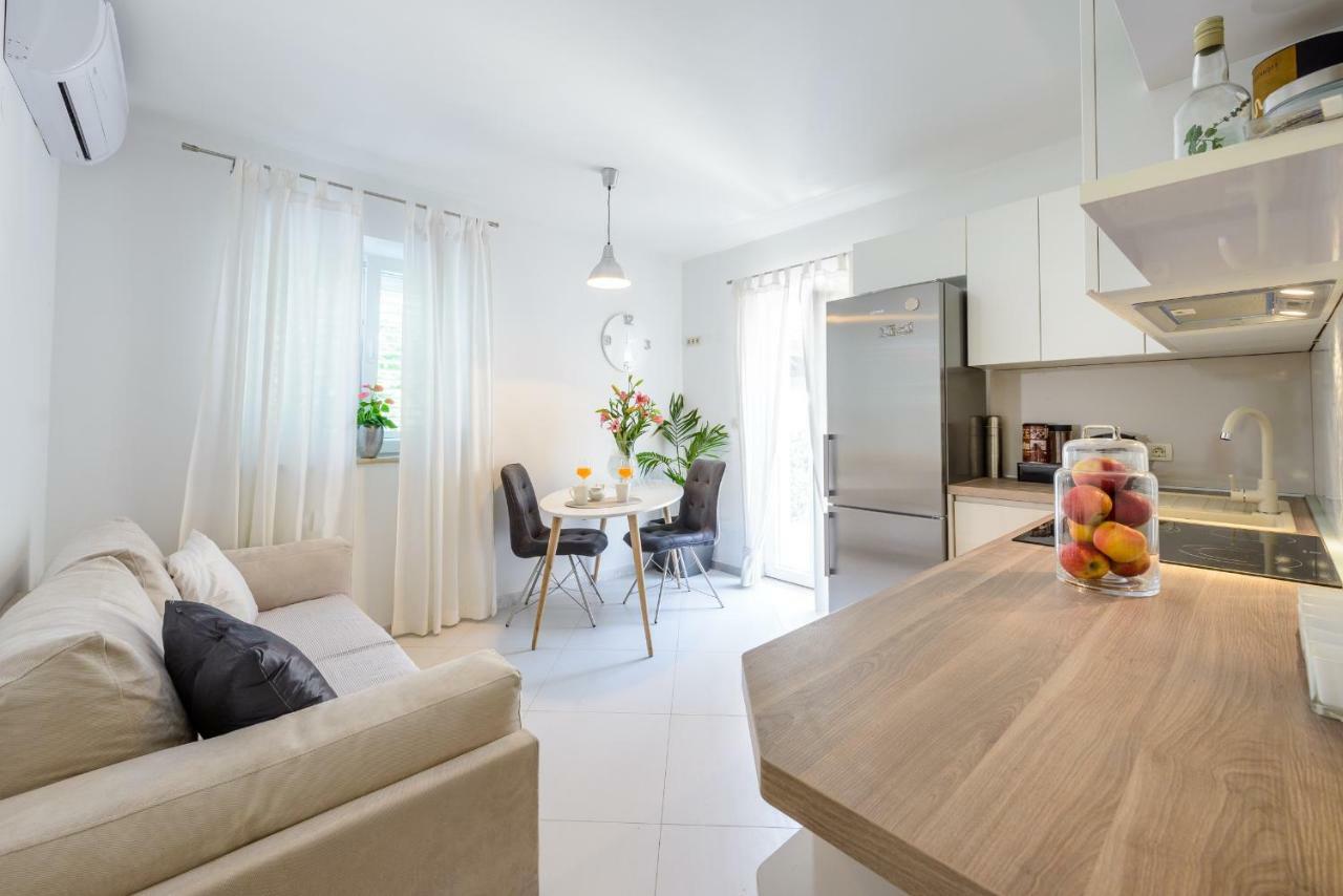 Apartment Antonella Ragusa Esterno foto